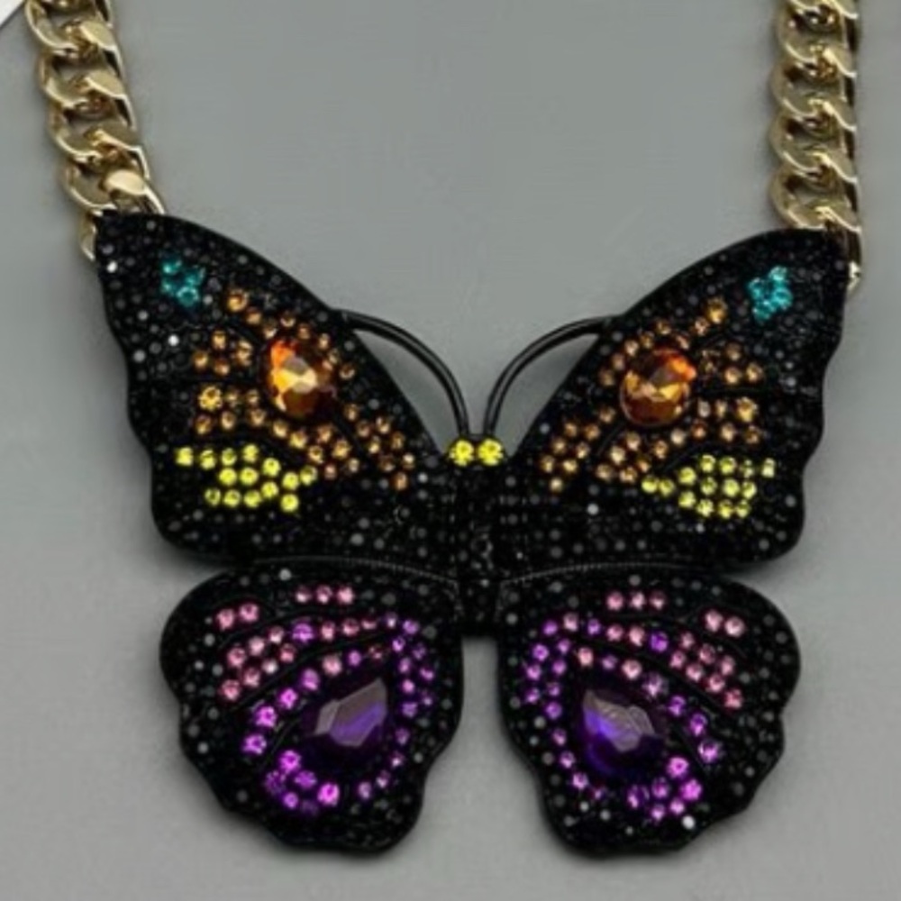 NWT ⚜️🖤⚜️ Betsey Johnson Gorgeous Butterfly Gem Necklace - Picture 7 of 12